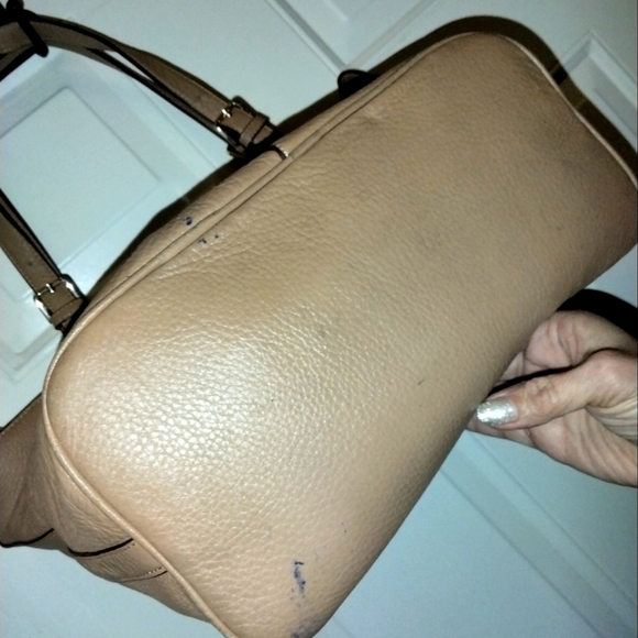 DKNY extra large tan Pebble leather purse tote - Picture 6 of 15